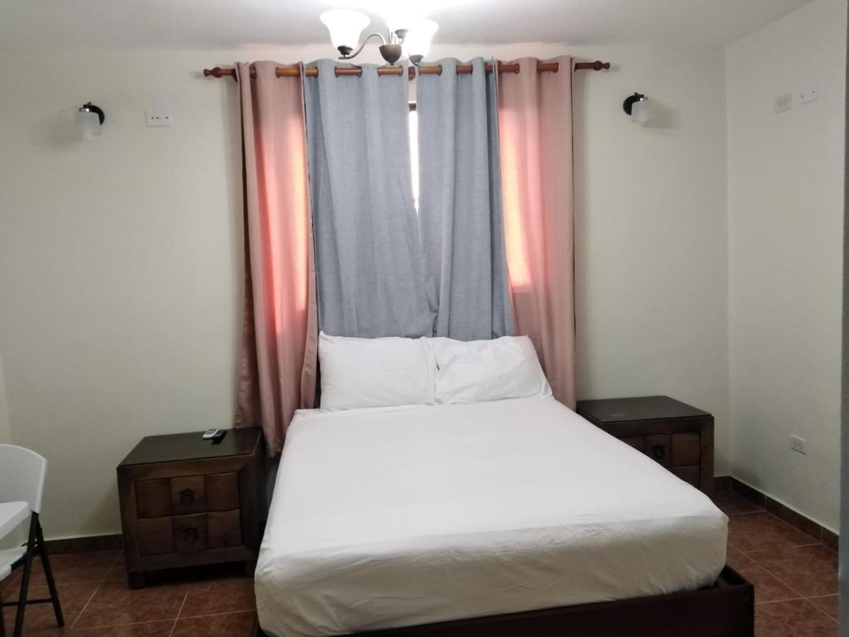 Hotel Samana Spring Exteriér fotografie